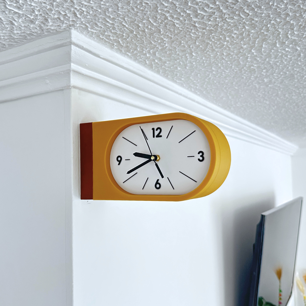 Reloj de Pared Decorativo NOOK – Ovalado Amarillo y Café
