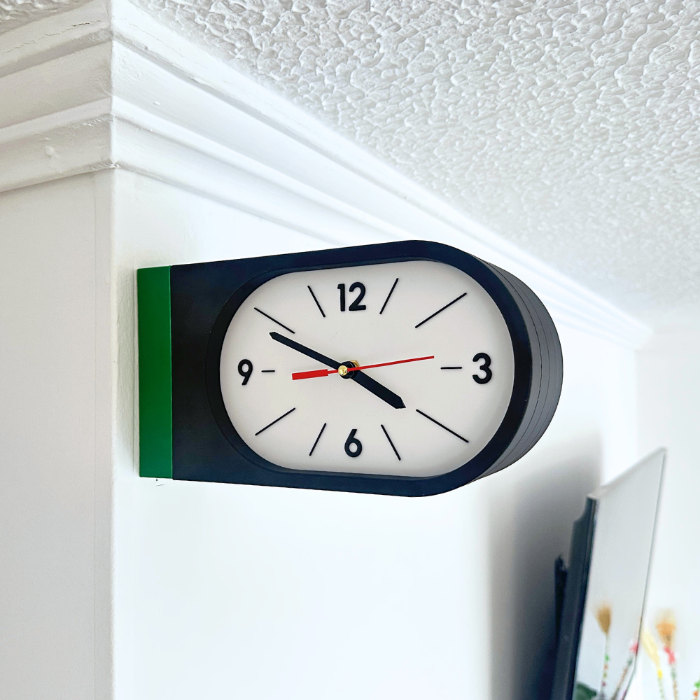 Reloj de Pared Decorativo NOOK – Ovalado Negro y Verde